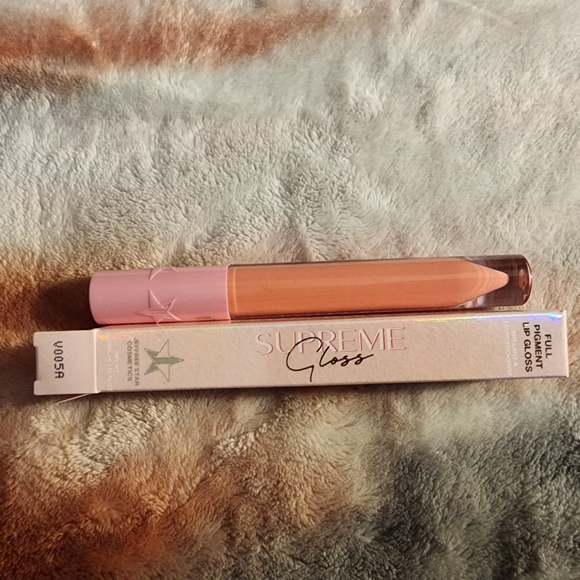 Nude Liquid lipstick from Jeffree star. - Picture 3 of 3